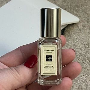 Jo Malone Green Almond & Redcurrant